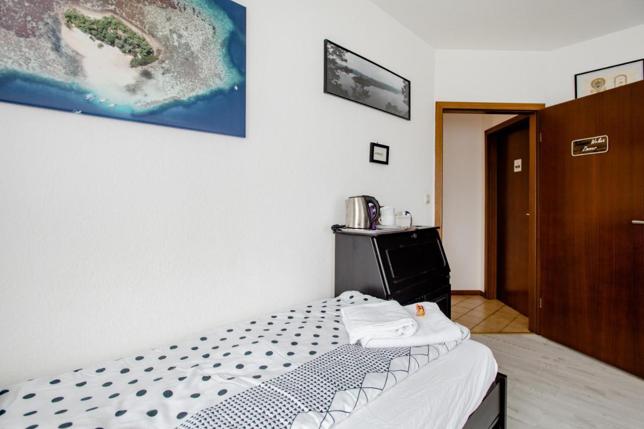 Ruhige Zimmer im Grünen Berlín Exterior foto